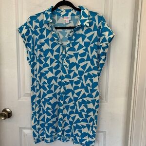 NWOT Blue and White Geometric Print Blouse